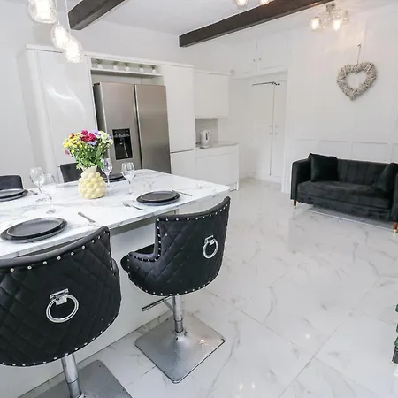 Cold Spring House * Bradford (West Yorkshire)