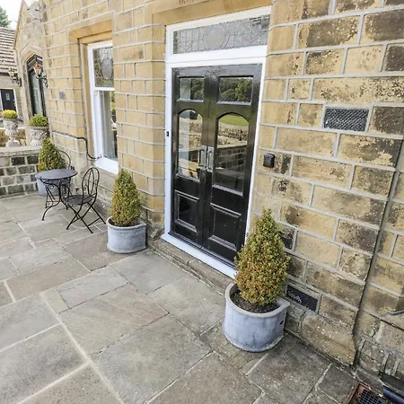 Cold Spring House * Bradford (West Yorkshire)