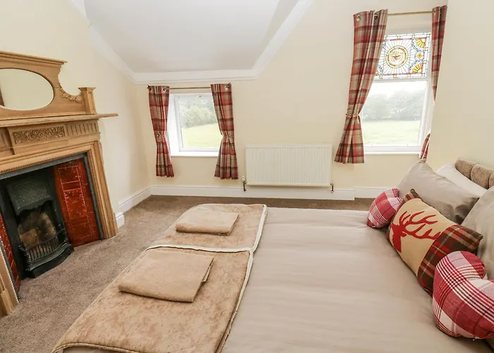 Cold Spring House * Bradford (West Yorkshire)